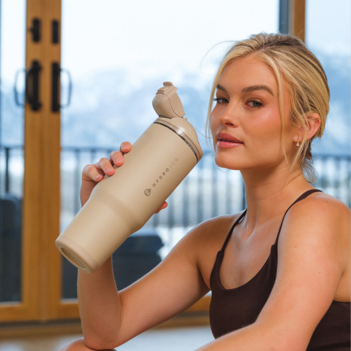 HYDROJUG Hot Sale | HydroJug Ease2o 40oz - Dual-Function Water Bottle with Straw & Chug Spout – Dune