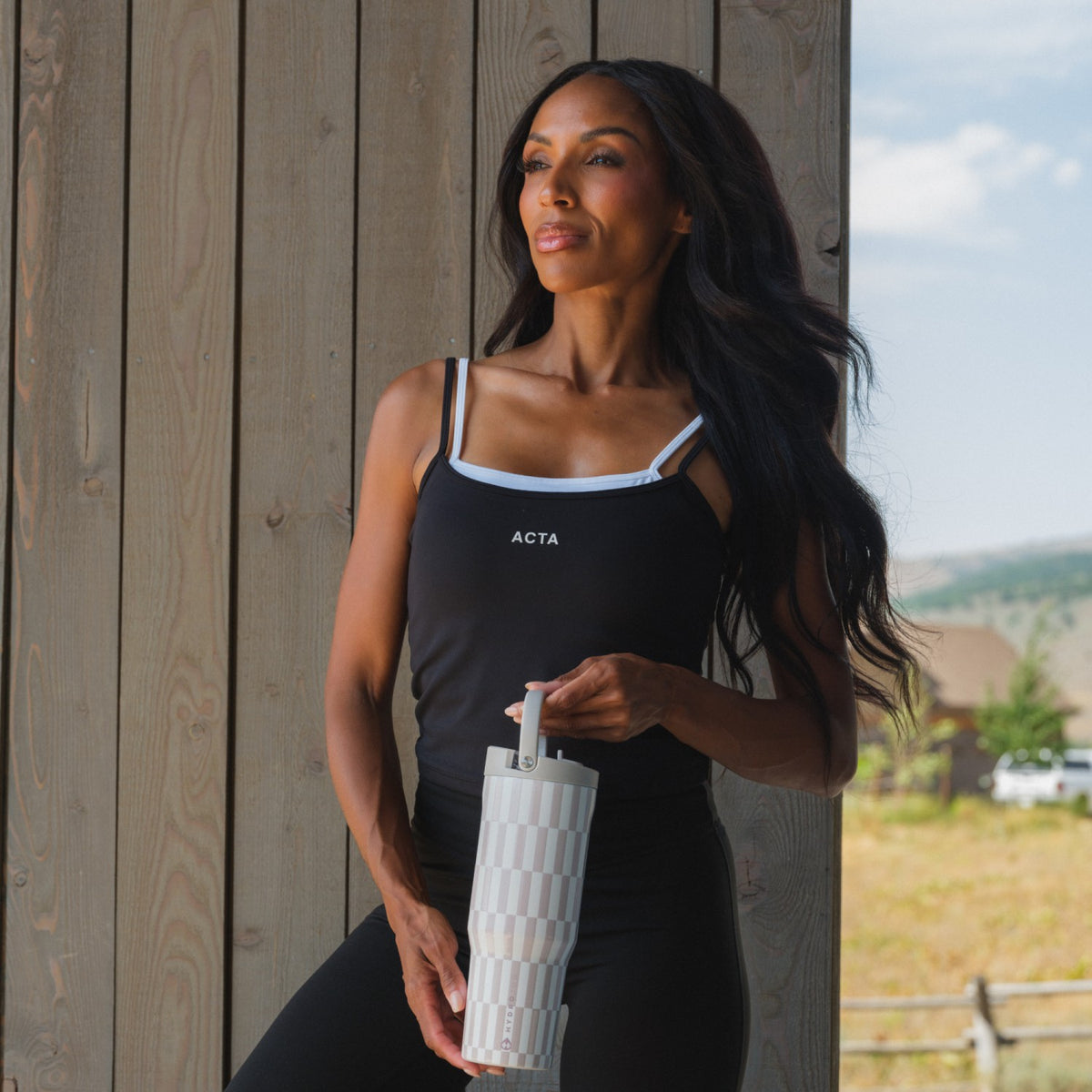 HYDROJUG Deals | HydroJug Sport 32oz - Latte